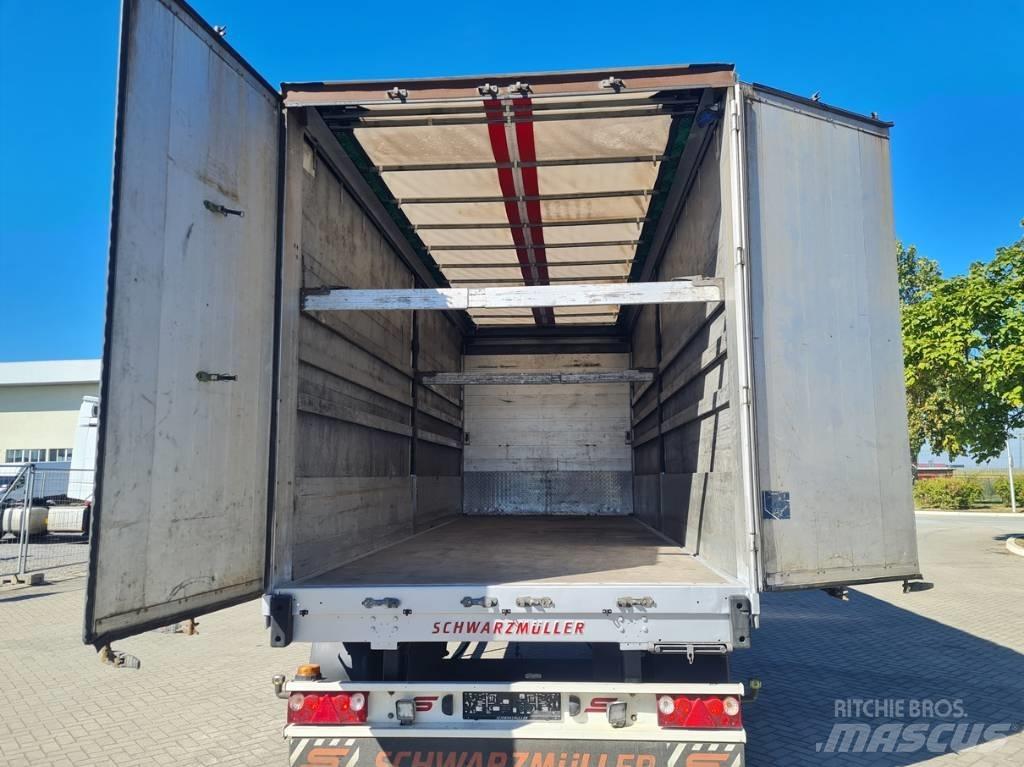 Schwarzmüller 7.4m Plachtové přívěsy