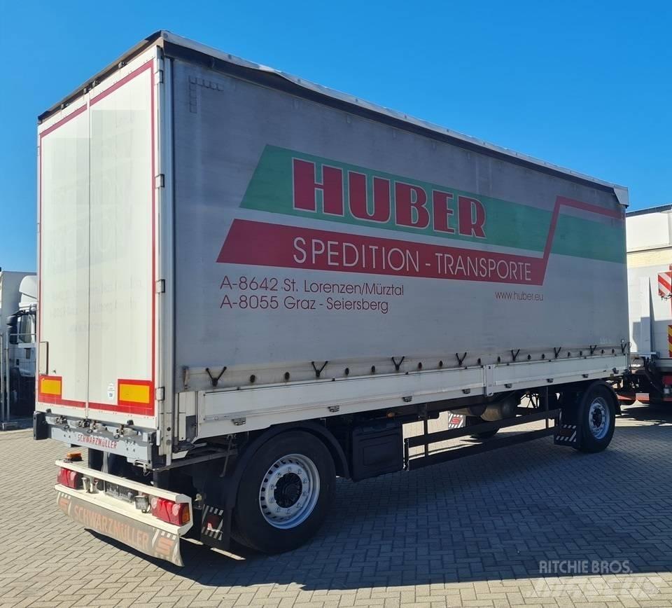 Schwarzmüller 7.4m Plachtové přívěsy