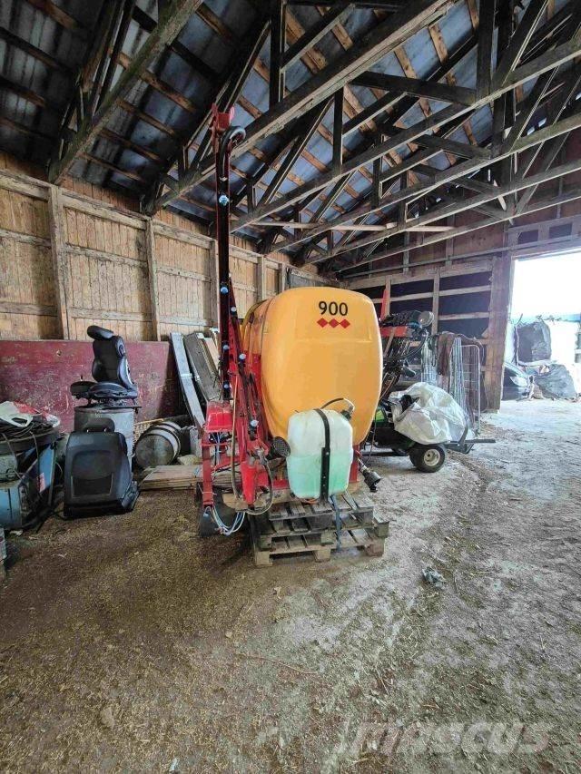 Junkkari 900L Tažené postřikovače