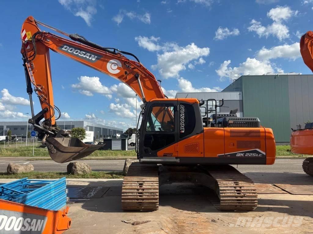 Doosan DX225LC-7 Pásová rýpadla