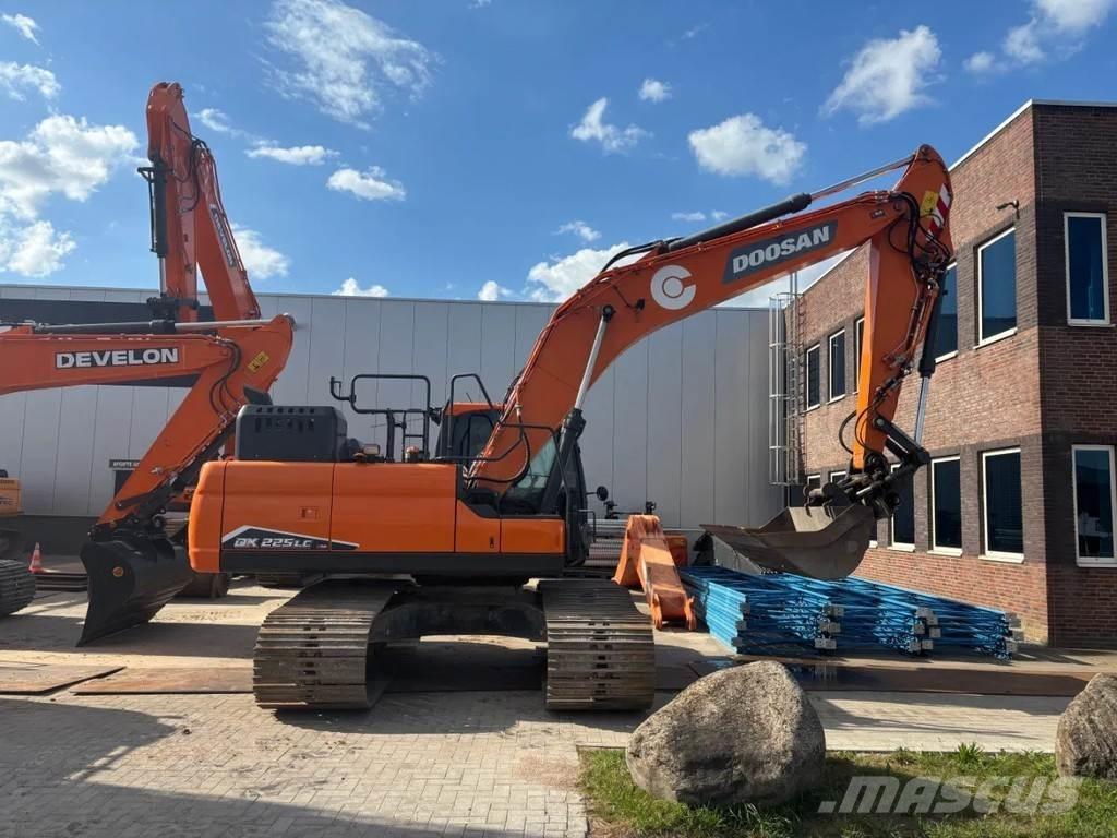 Doosan DX225LC-7 Pásová rýpadla