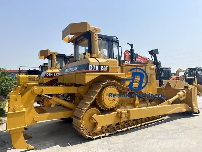 CAT D 7 R Pásové dozery