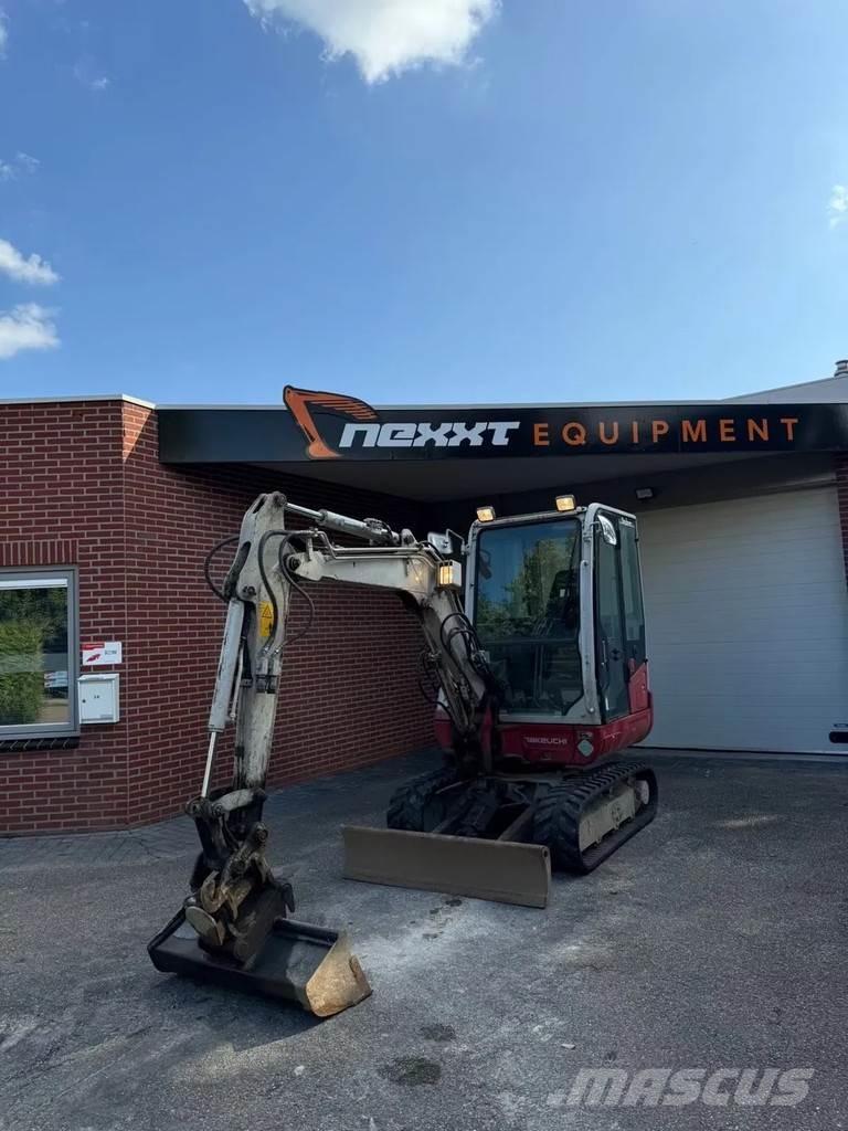 Takeuchi TB230 Pásová rýpadla