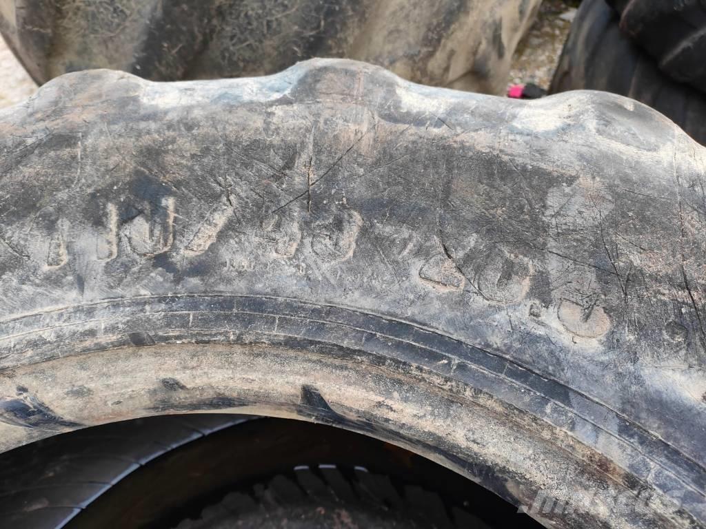 Nokian 710/45-26.5 Pneumatiky, kola a ráfky