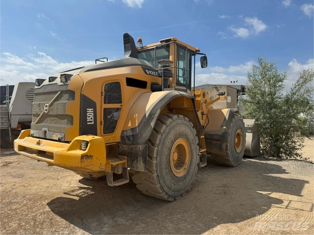 Volvo 150H Kolové nakladače