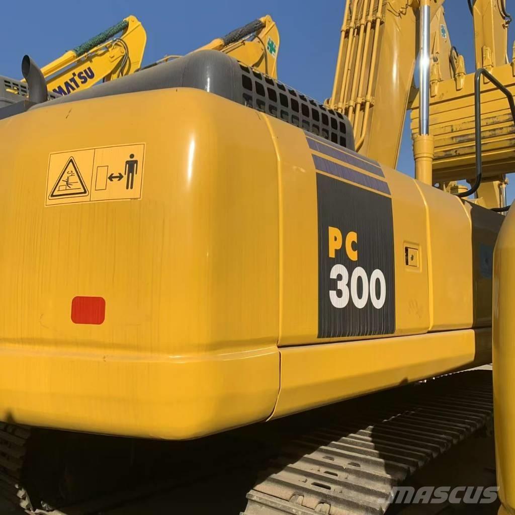 Komatsu PC 300-7 Pásová rýpadla