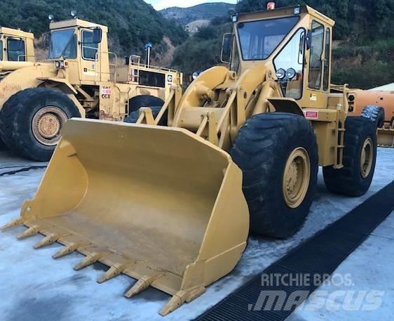 CAT 966 Kolové nakladače