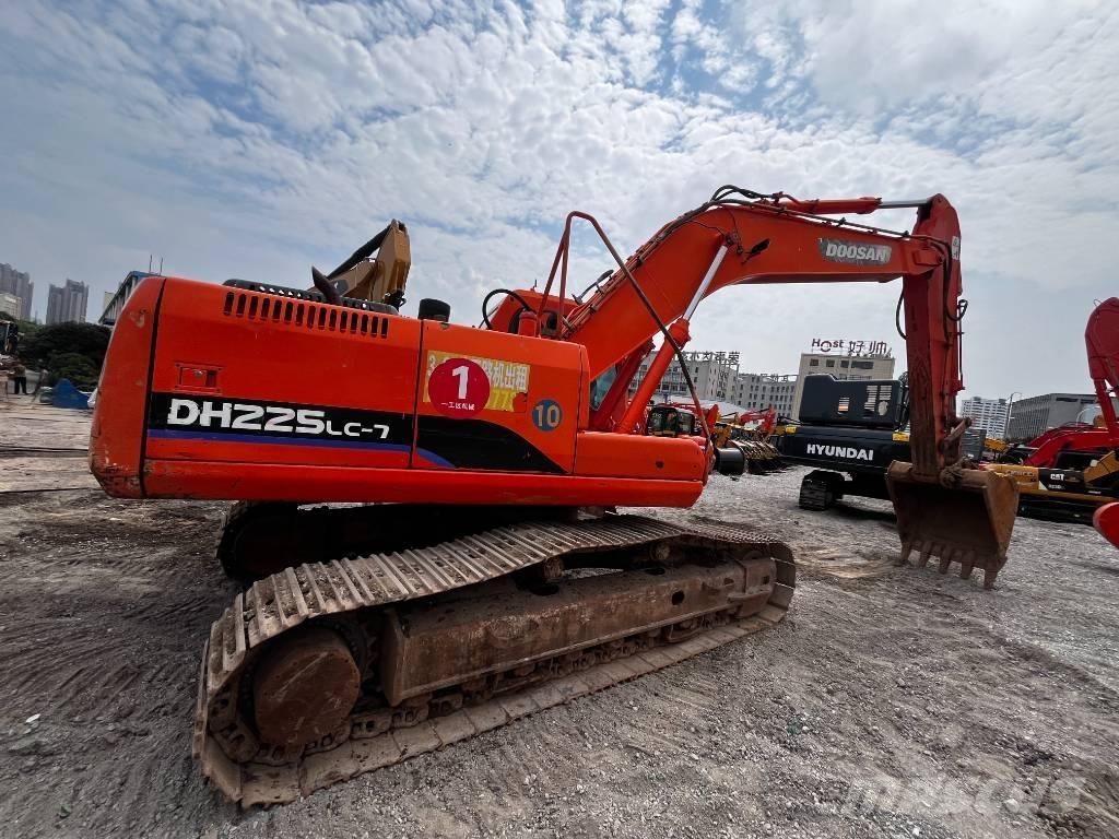 Doosan DH 225 LC-7 Pásová rýpadla
