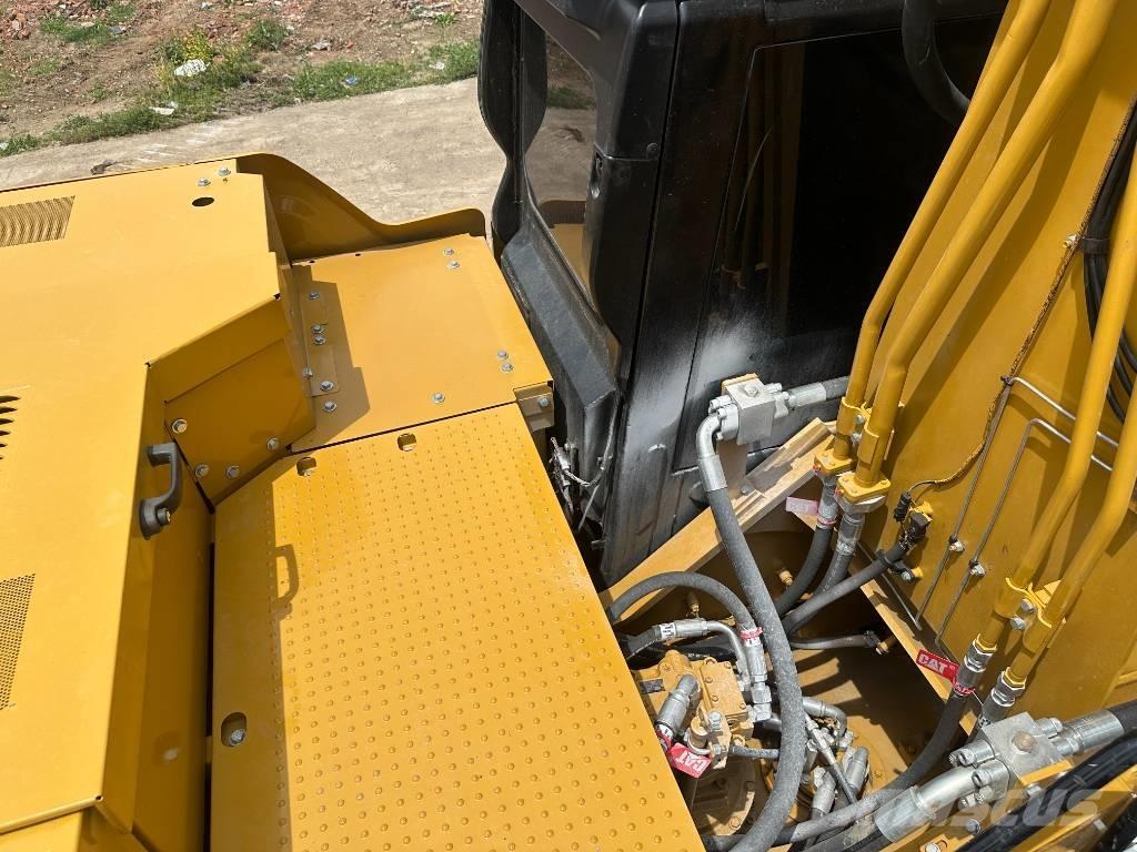 CAT 330 Stroje pro manipulaci s odpadem