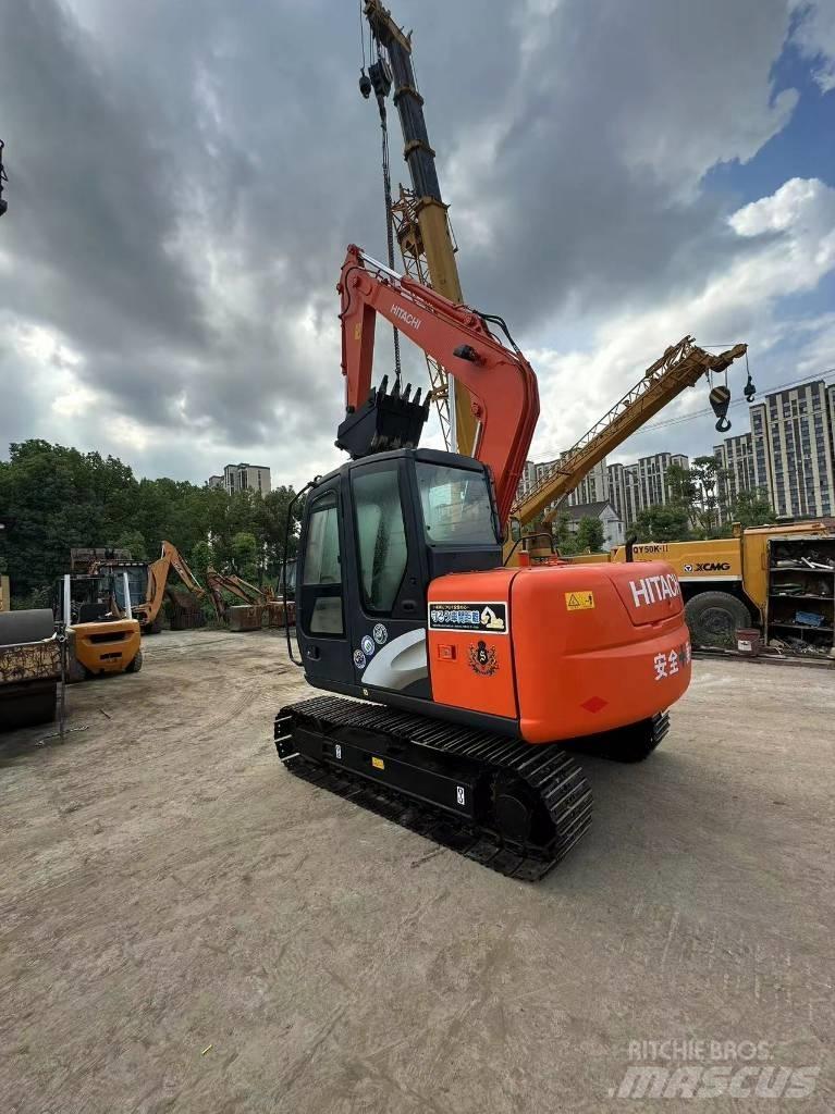 Hitachi ZX 70 Pásová rýpadla