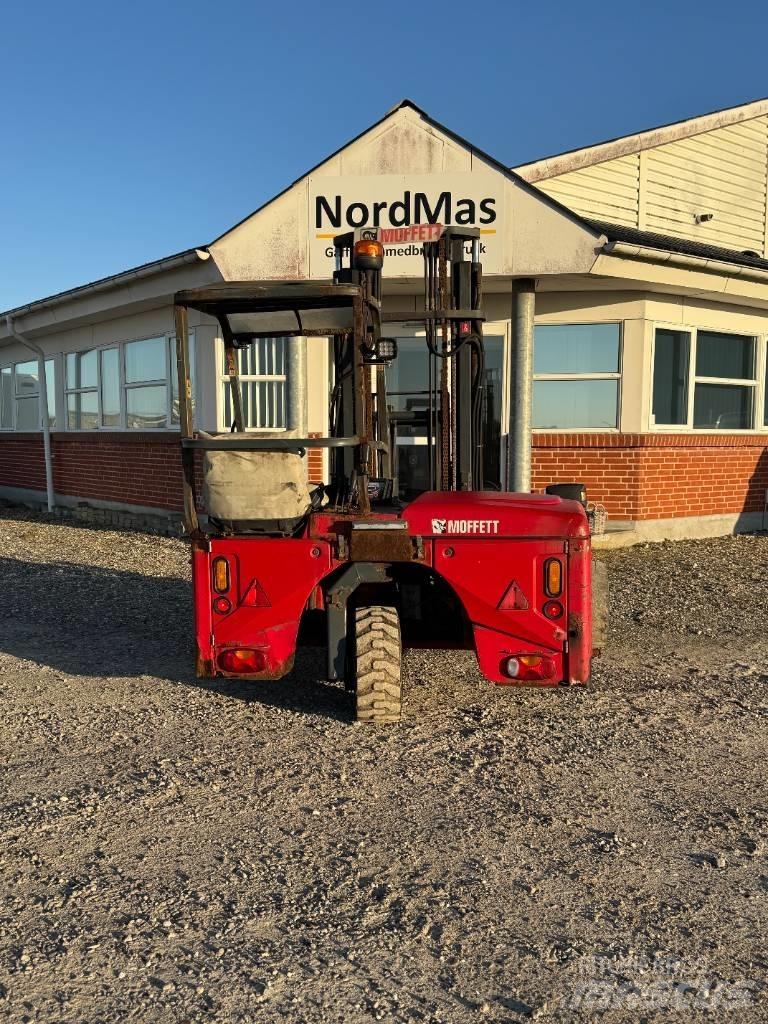 Moffett M4 25.3 Dieselové vozíky