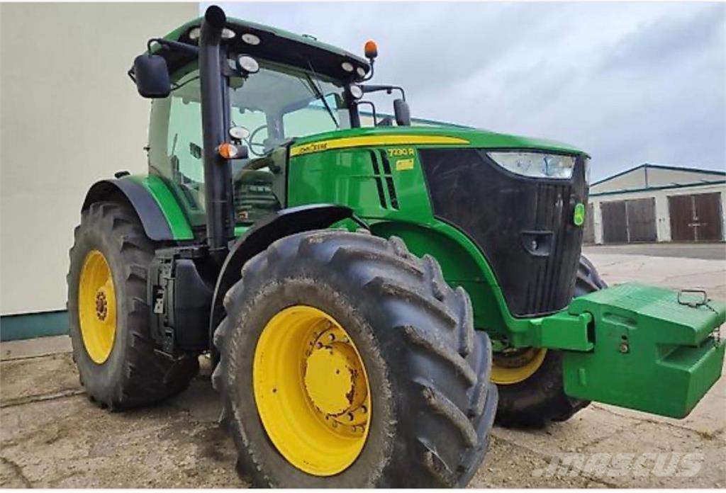 John Deere 7230 R Traktory