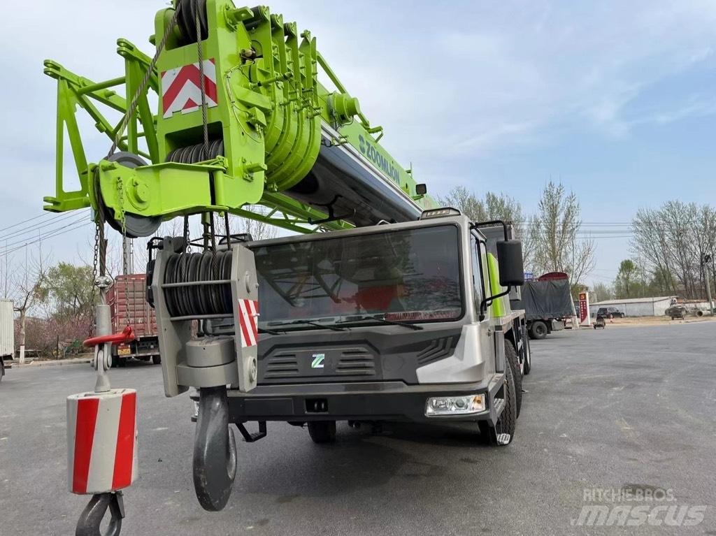 Zoomlion QY70V Univerzální terénní jeřáby