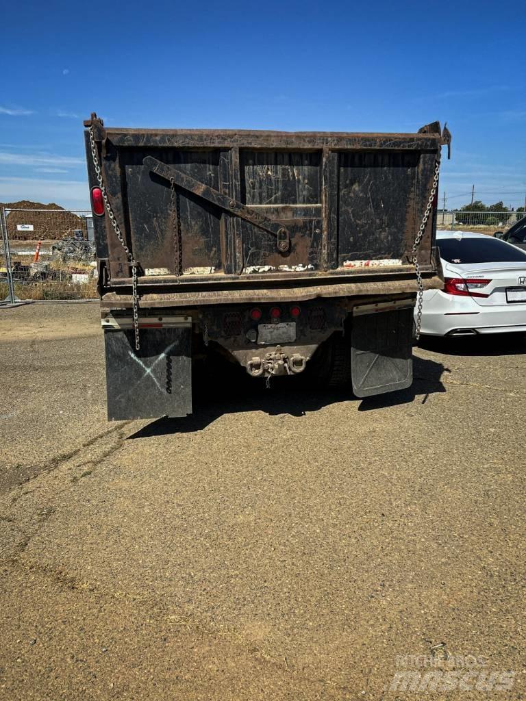 Ford F 650 Sklápěče