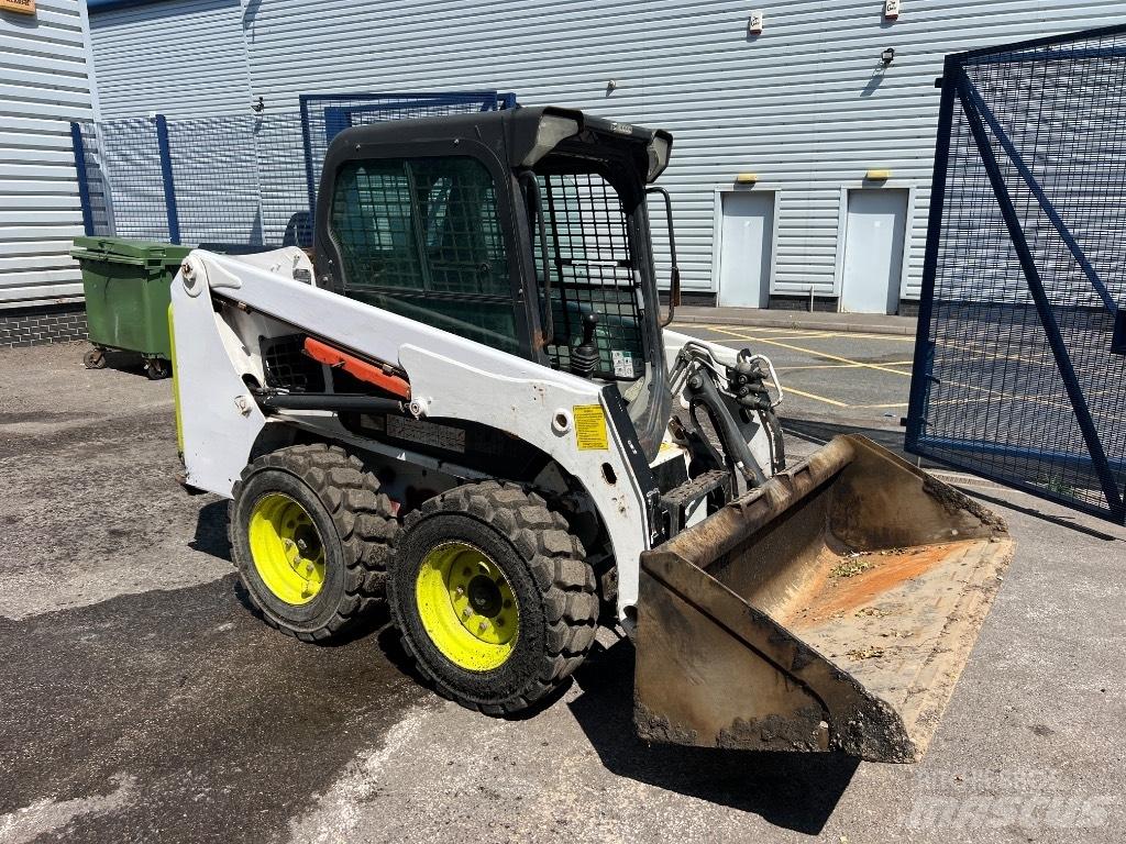 Bobcat S 450 Smykem řízené nakladače
