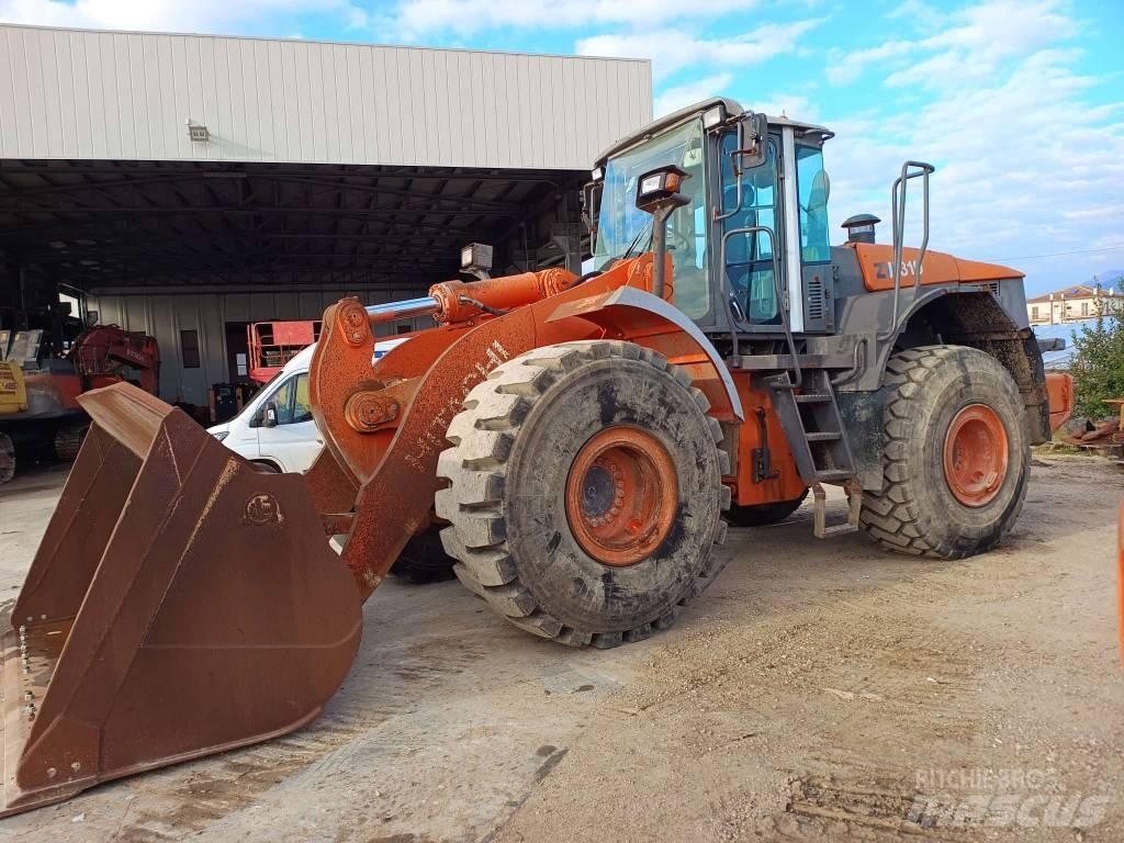 Hitachi ZW 310 Kolové nakladače