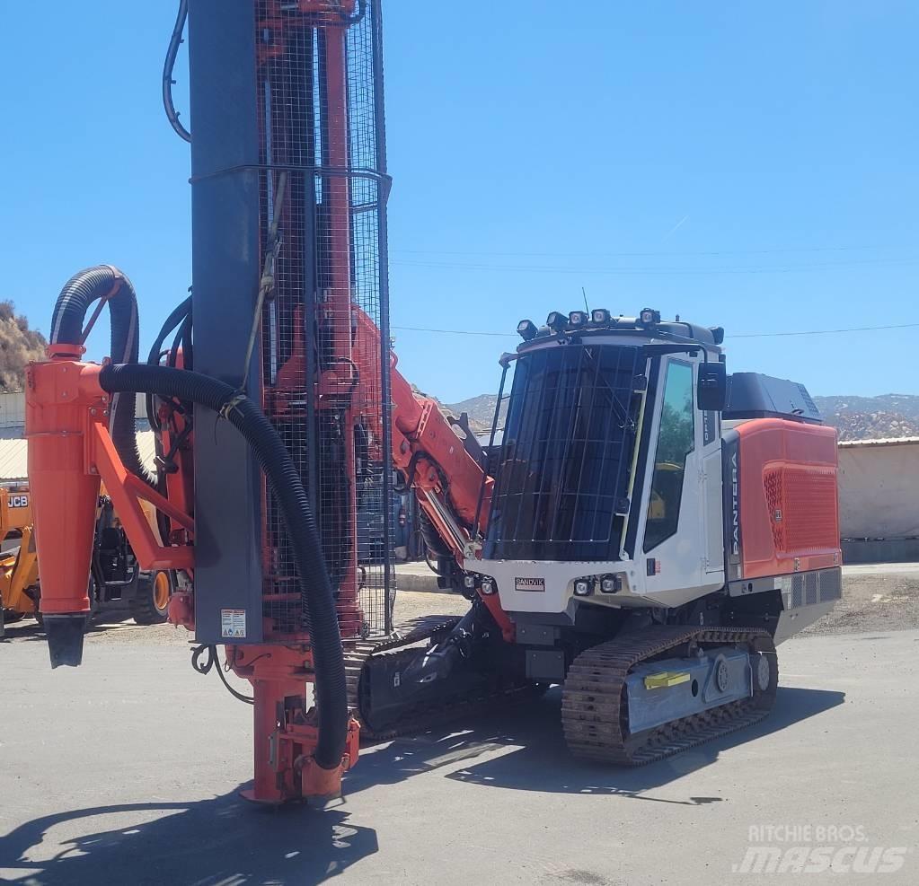 Tamrock PANTERA 1500 Povrchové vrtací stroje