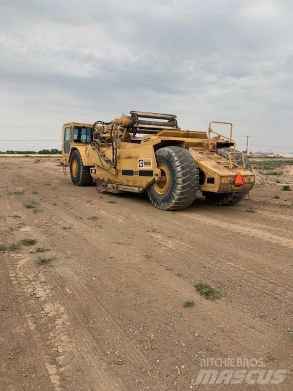 CAT 623E Skrejpry