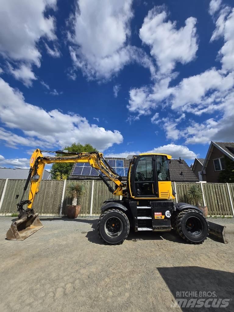 JCB 110 W Hydradig Kolová rýpadla