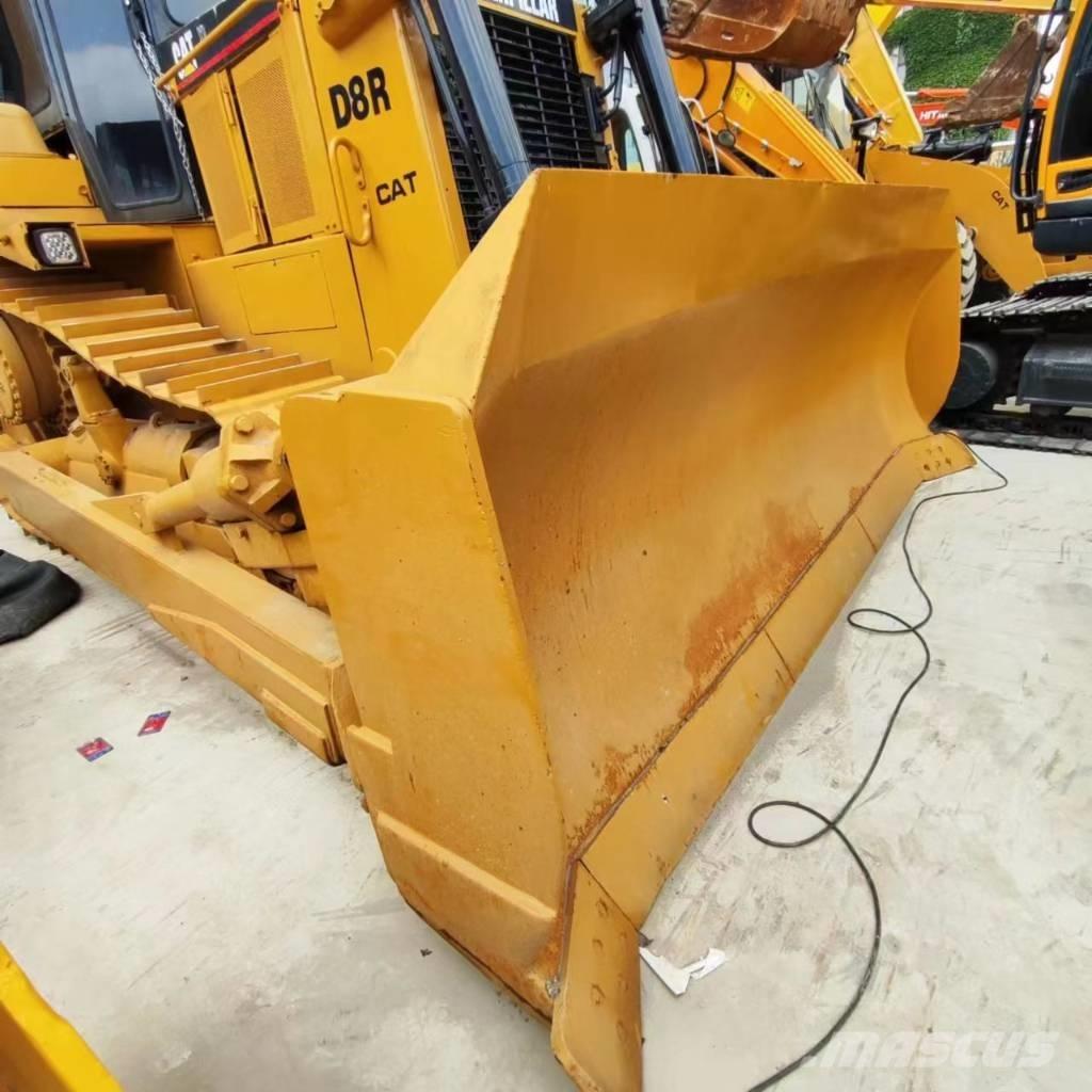 CAT D 8 R Pásové dozery