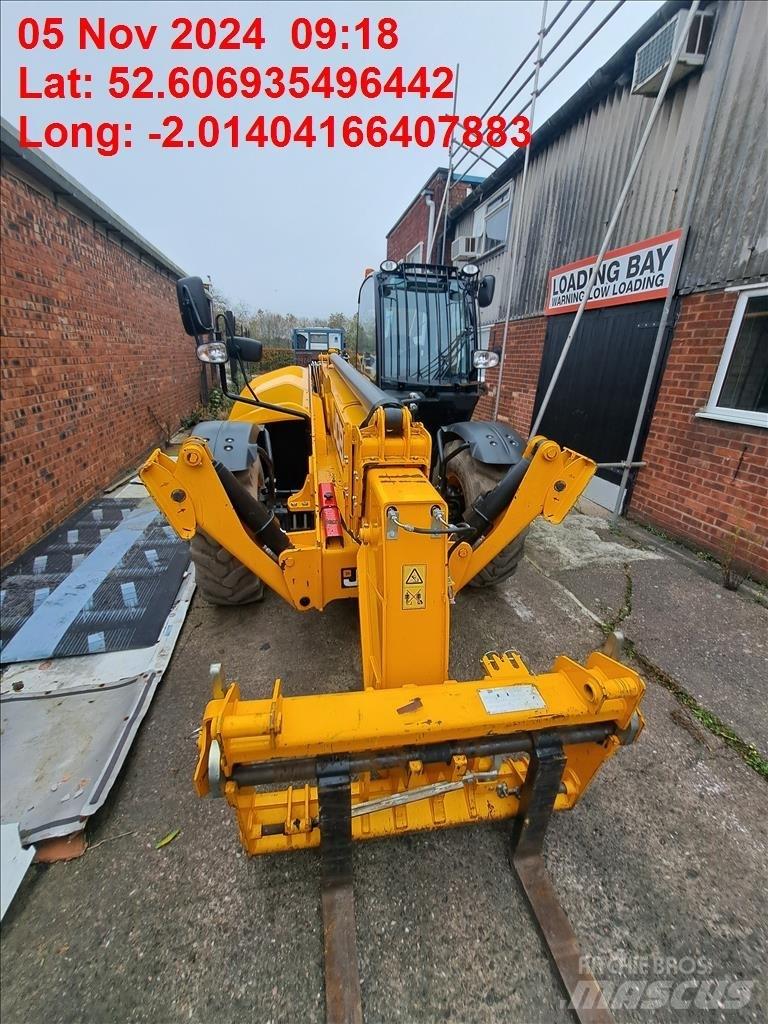 JCB 540-140 Teleskopické manipulátory