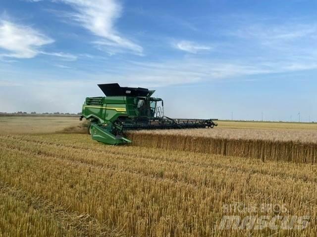 John Deere X9-1100 Sklízecí mlátičky