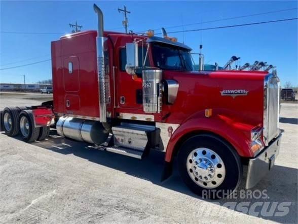 Kenworth W900L Tahače