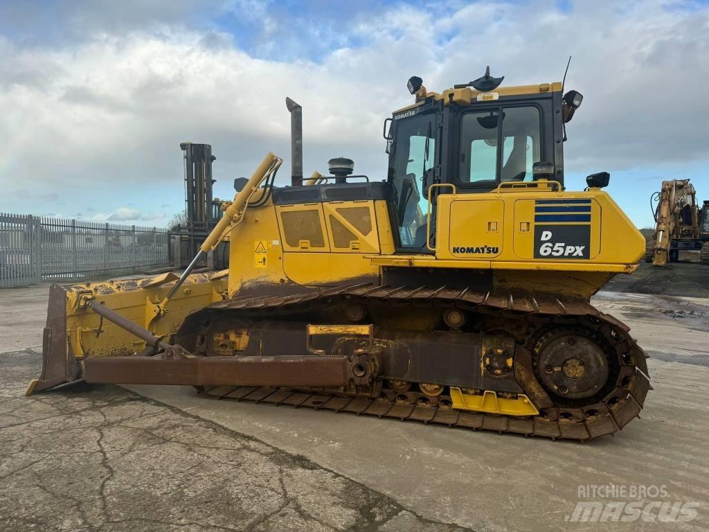 Komatsu D 65 PX-18 Pásové dozery