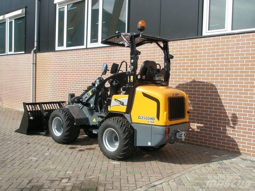 GiANT G2500 Mininakladače