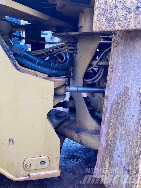 CAT 980 F Kolové nakladače