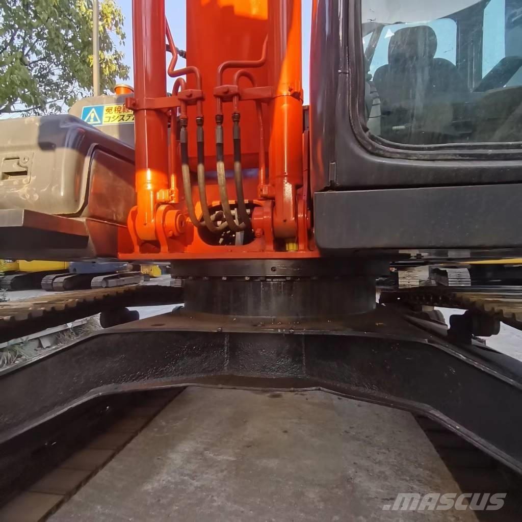 Hitachi ZX 120 Pásová rýpadla