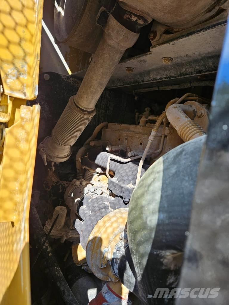 CAT 930 M Kolové nakladače