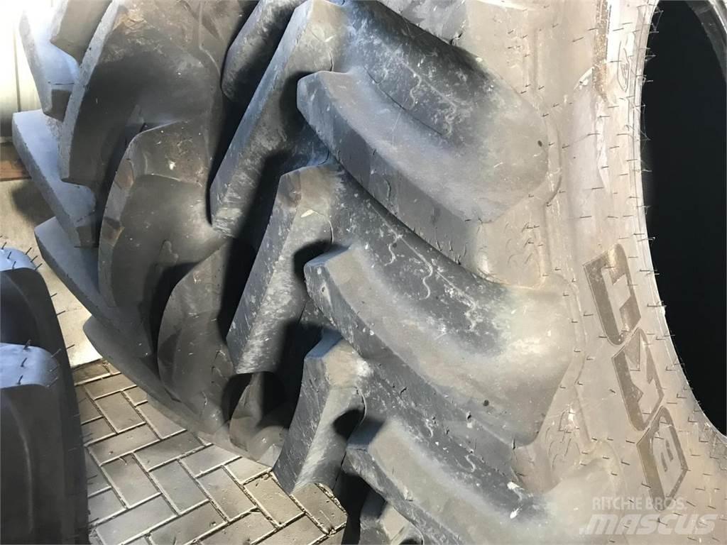 BKT 650/85R42 IF Pneumatiky, kola a ráfky