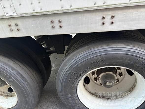 Wabash DRY VAN Skříňové přívěsy