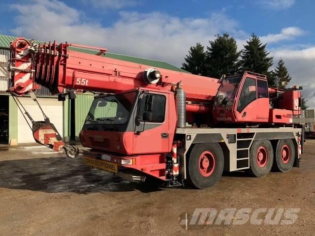 Grove GMK 3055 Jeřáby pro těžký terén