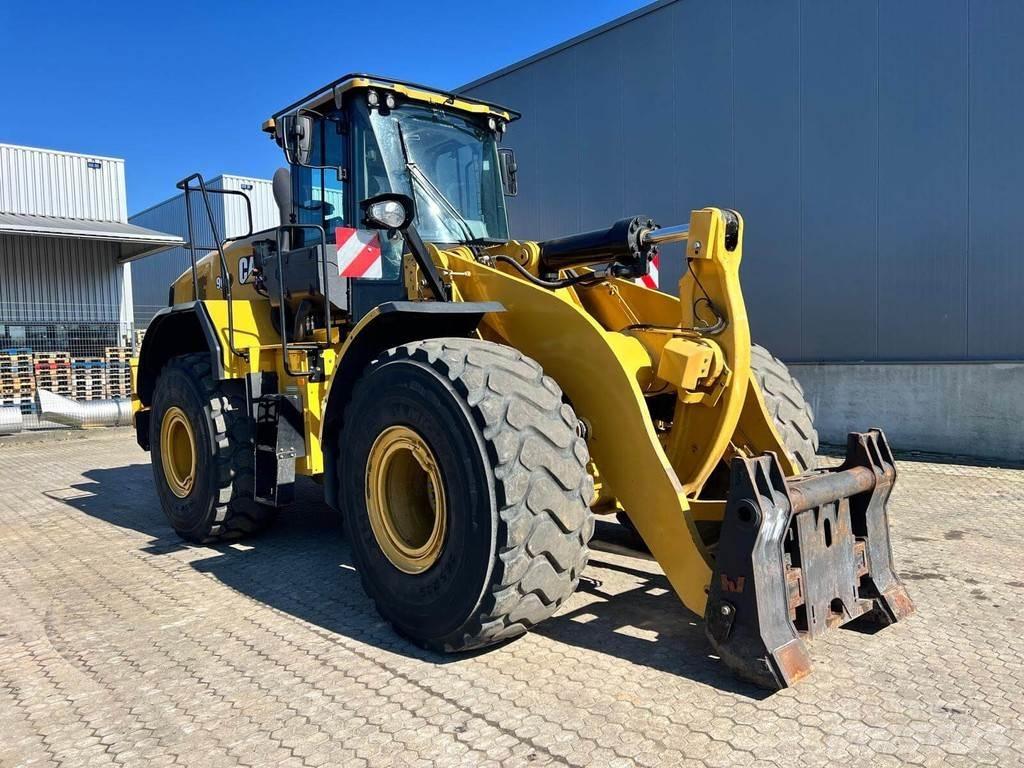 CAT 966-14 Kolové nakladače