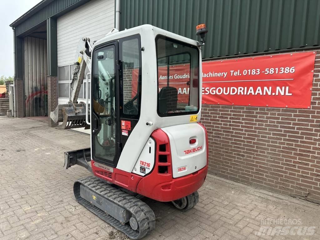 Takeuchi TB216 Mini rýpadla < 7t