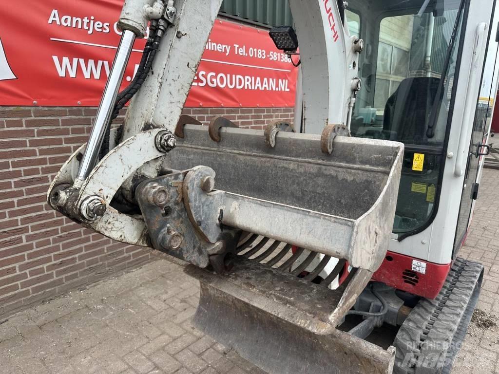 Takeuchi TB216 Mini rýpadla < 7t
