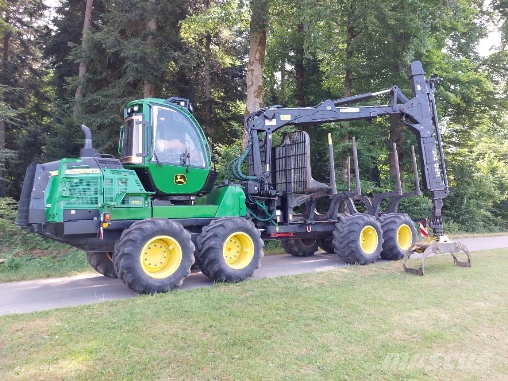John Deere 1110G Vyvážecí traktory