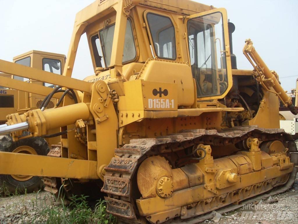 Komatsu d155a-1 Pásové dozery