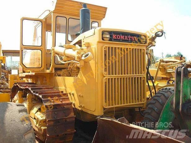 Komatsu d155a-1 Pásové dozery