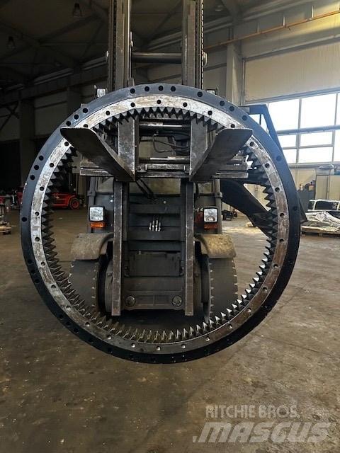 CAT M 316 BEARING Podvozky a zavěšení kol