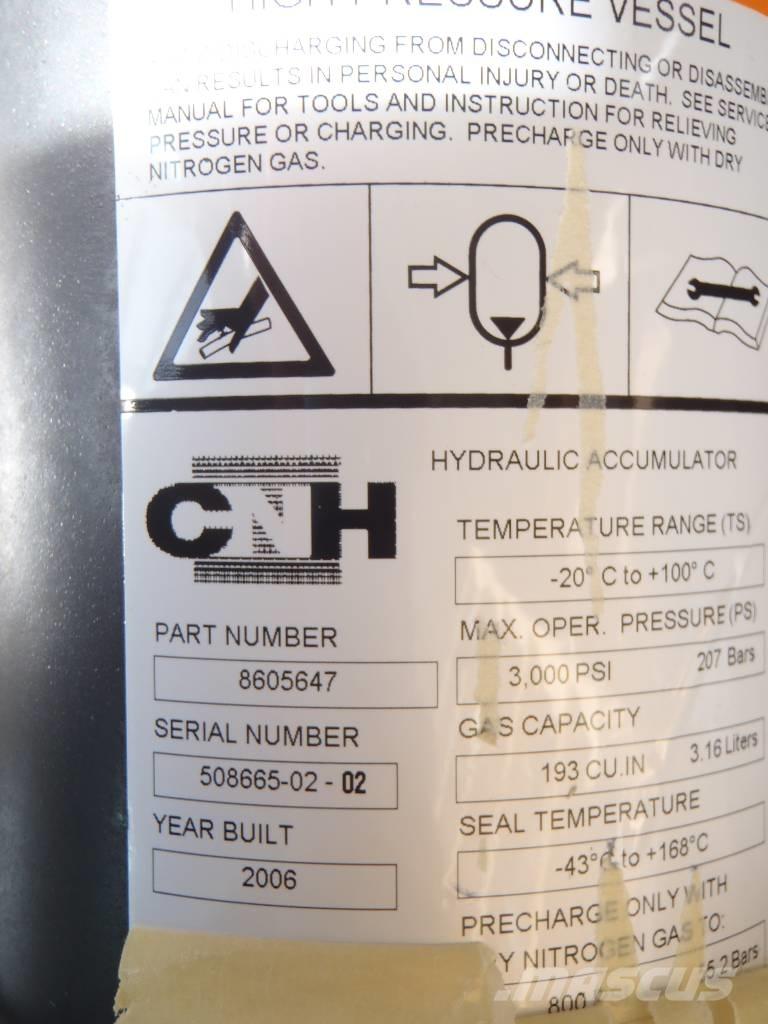 CASE Accumulator Brzdy