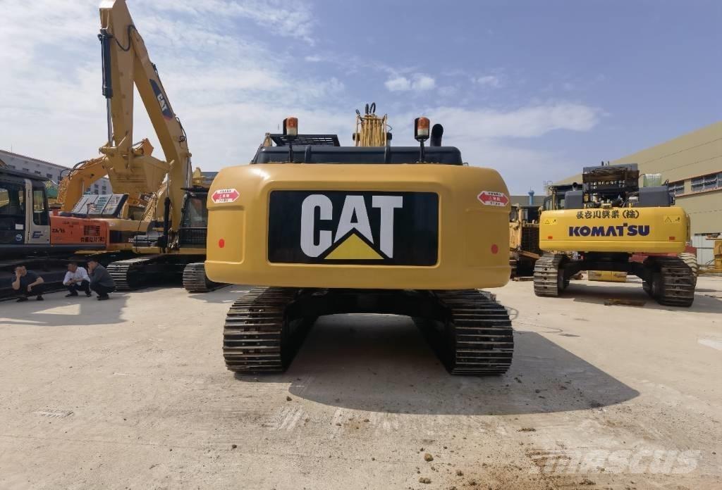 CAT 330 Pásová rýpadla