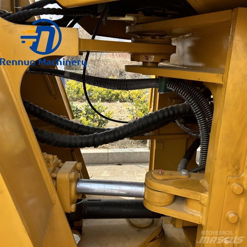 CAT 950 H Kolové nakladače