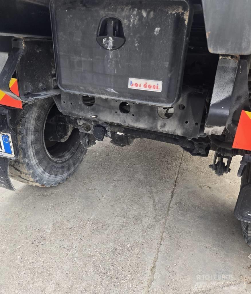 Unimog U20 Sklápěcí dodávky