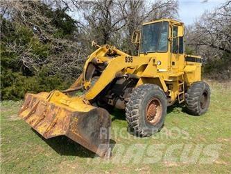 CAT 936 Kolové nakladače