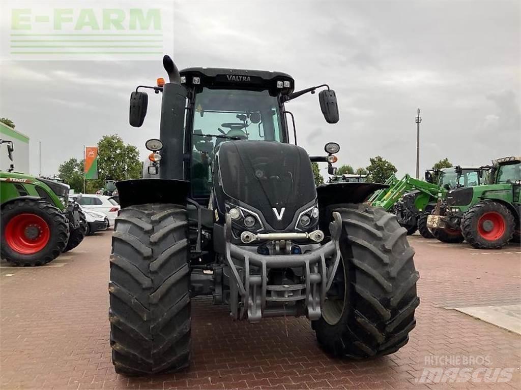 Valtra s 394 Traktory