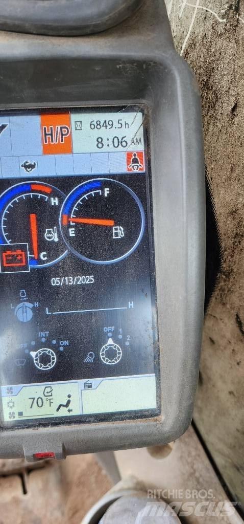 Hitachi 350LC Pásová rýpadla