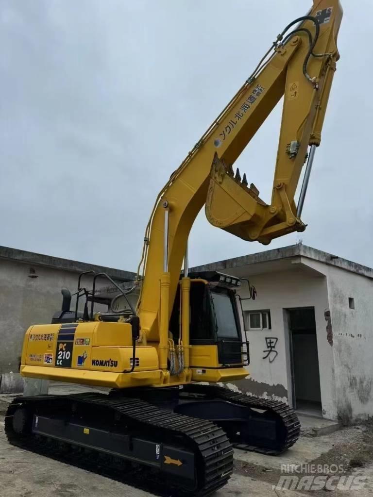 Komatsu 210LC-8 Pásová rýpadla